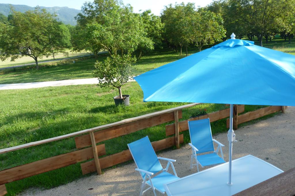 Guest house Roulotte Au Pied Du Vercors *