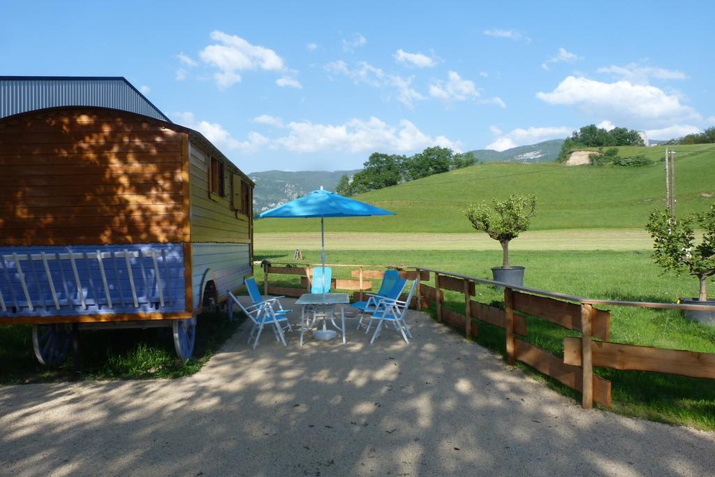 Casa de hóspedes Roulottes Au Pied Du Vercors *